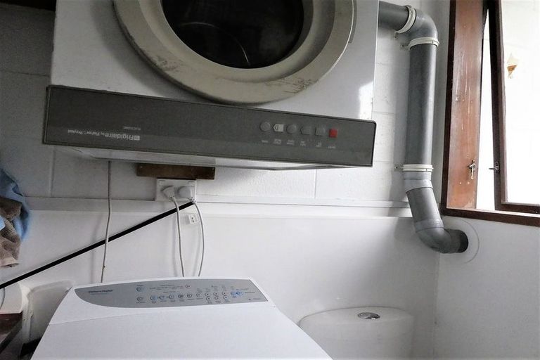 Photo of property in 45 Howe Street, North Dunedin, Dunedin, 9016