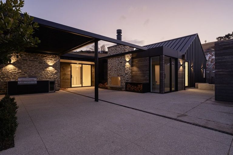 Photo of property in 207 Littles Road, Dalefield, Queenstown, 9371