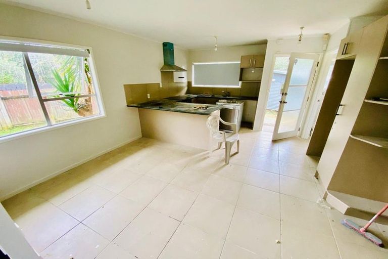 Photo of property in 3 Balmerino Avenue, Red Hill, Papakura, 2110