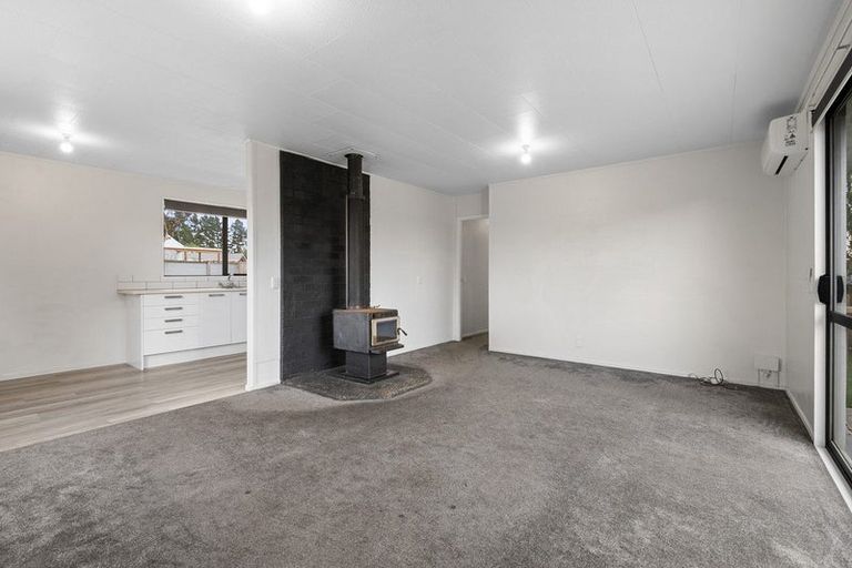 Photo of property in 24 Fergusson Street, Marton, 4710