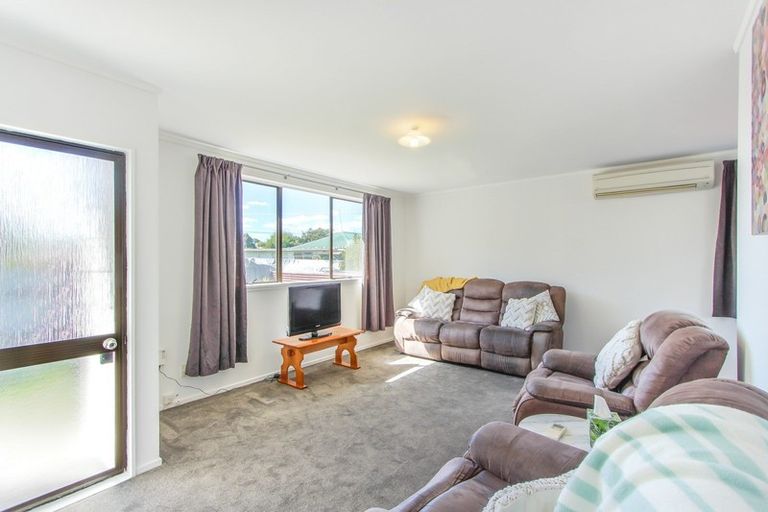 Photo of property in 3c Farnworth Avenue, Holdens Bay, Rotorua, 3010