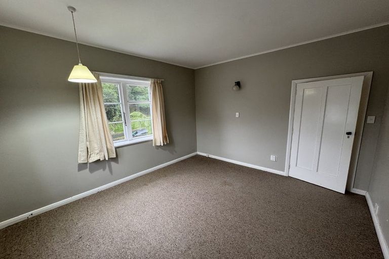 Photo of property in 40 Sunshine Avenue, Karori, Wellington, 6012