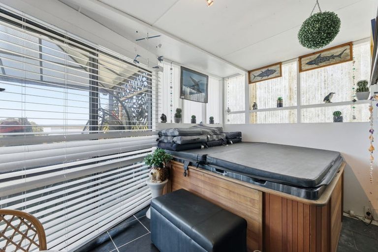 Photo of property in 647 Pukehina Parade, Pukehina, Te Puke, 3189