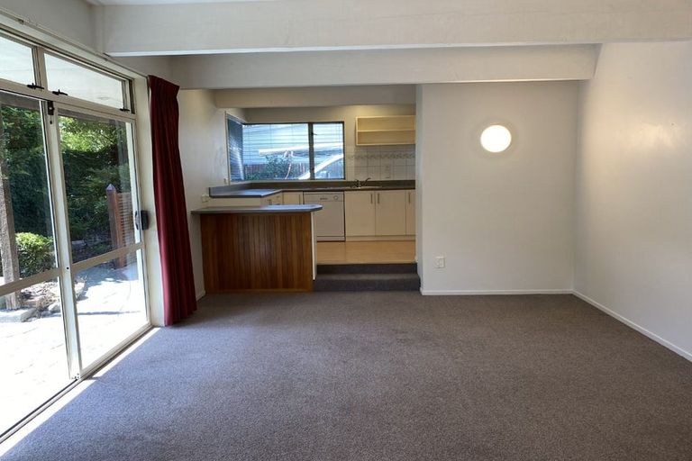 Photo of property in 1/15 Memorial Avenue, Ilam, Christchurch, 8053