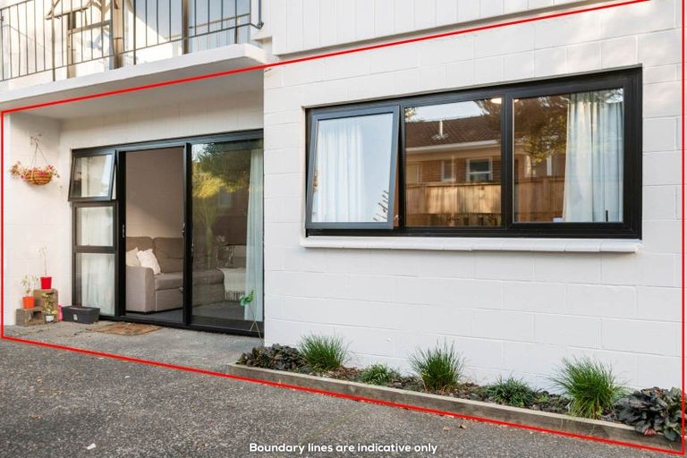 Photo of property in 4/767 Beach Road, Browns Bay, Auckland, 0630