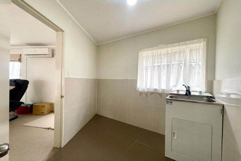 Photo of property in 1/3 Macleans Road, Bucklands Beach, Auckland, 2014