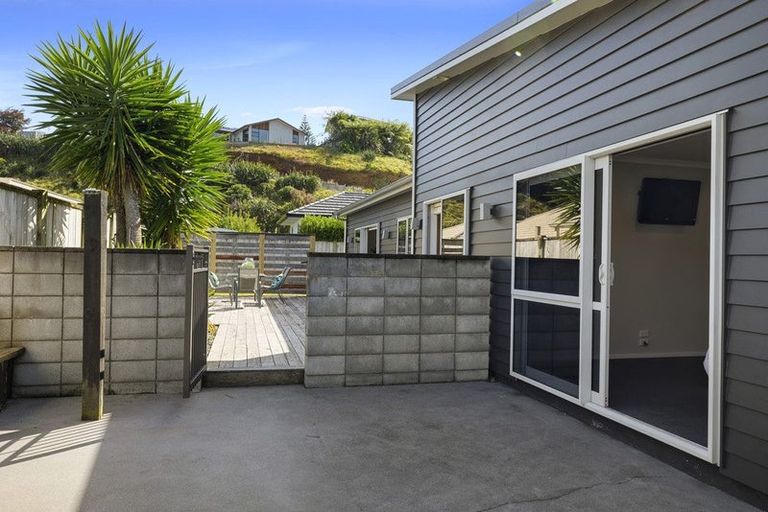 Photo of property in 20 Fernbrook Drive, Hurworth, New Plymouth, 4310
