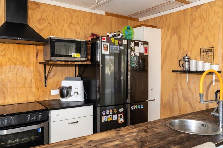 Photo of property in 32 Government Road, Raglan, 3225