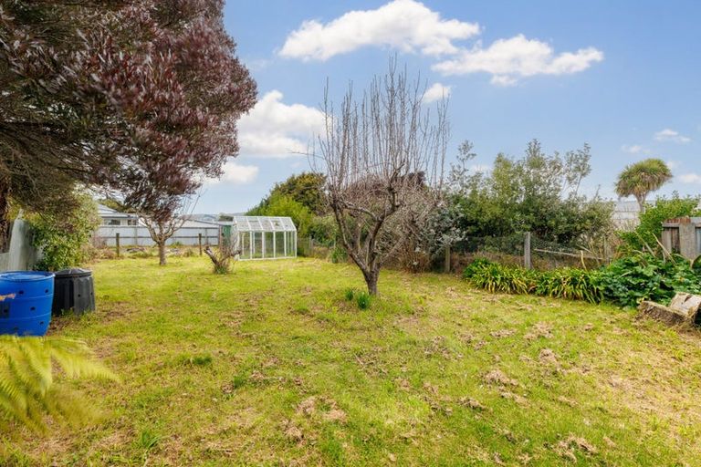Photo of property in 25 Cradock Street, South New Brighton, Christchurch, 8062