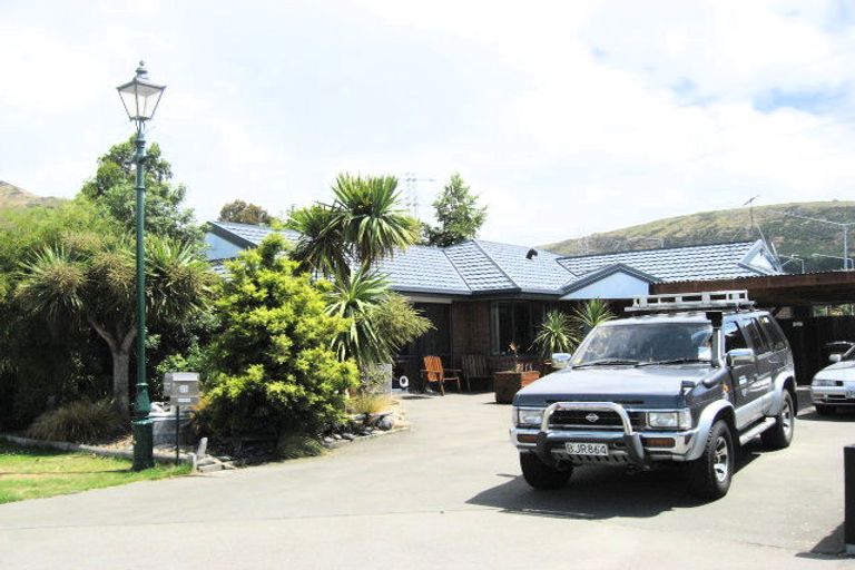 Photo of property in 26 Wendy Place, Heathcote Valley, Christchurch, 8022