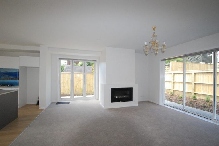 Photo of property in 56d Nicholson Road, Khandallah, Wellington, 6035