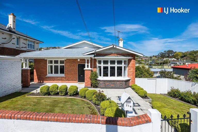 Photo of property in 214 Musselburgh Rise, Andersons Bay, Dunedin, 9013