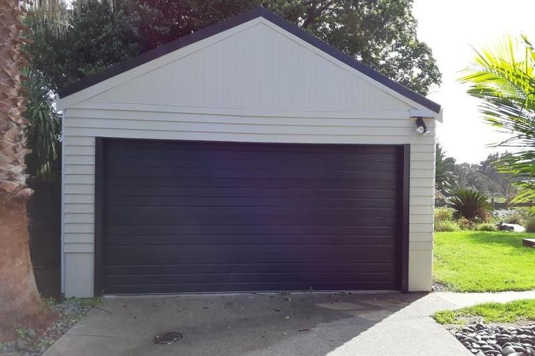 Photo of property in 82a Mcrobbie Road, Kingseat, Papakura, 2580