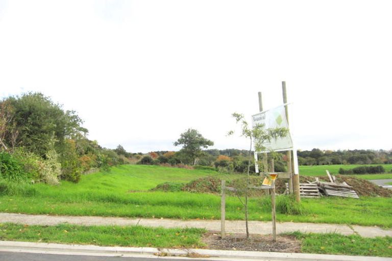 Photo of property in 6 Tuakura Way, The Gardens, Auckland, 2105