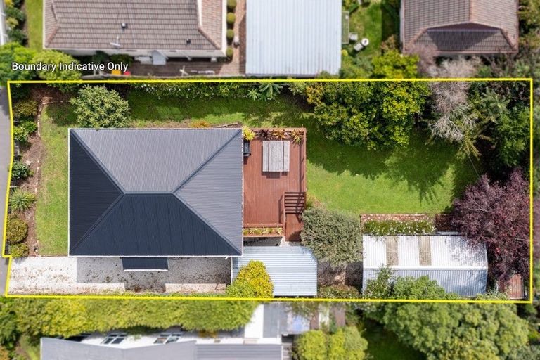 Photo of property in 215 Waimea Terrace, Beckenham, Christchurch, 8023