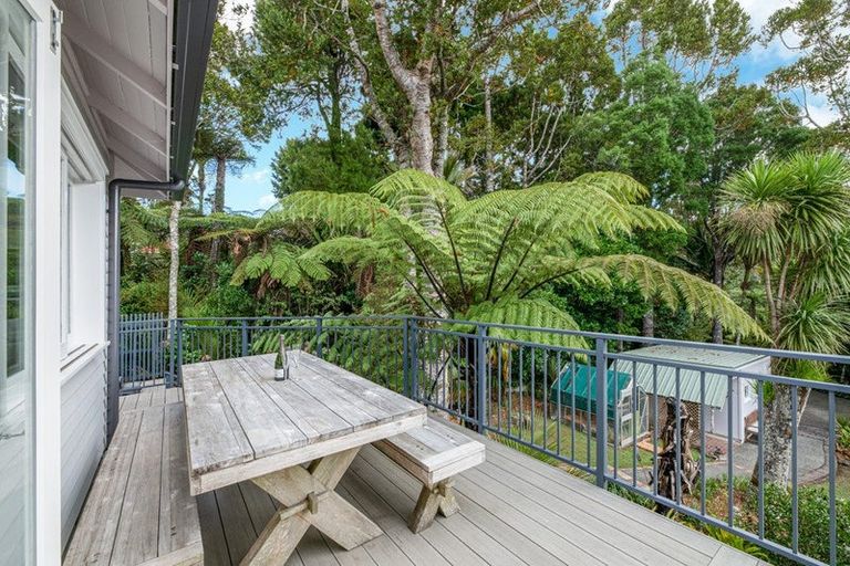 Photo of property in 10 Westridge Road, Titirangi, Auckland, 0604