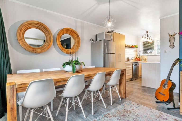 Photo of property in 2/640 Pakuranga Road, Howick, Auckland, 2010