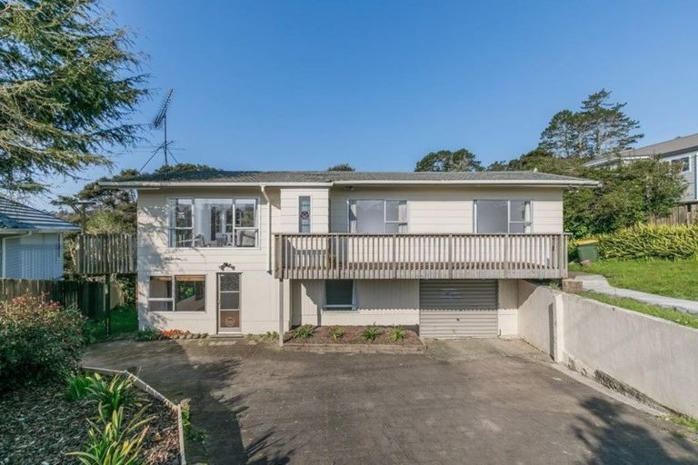 Photo of property in 9 Blacks Road, Greenhithe, Auckland, 0632