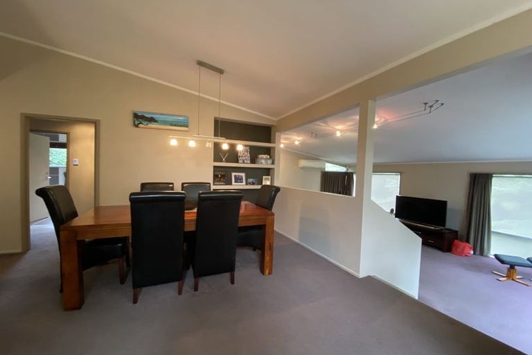 Photo of property in 976 Beach Road, Torbay, Auckland, 0630