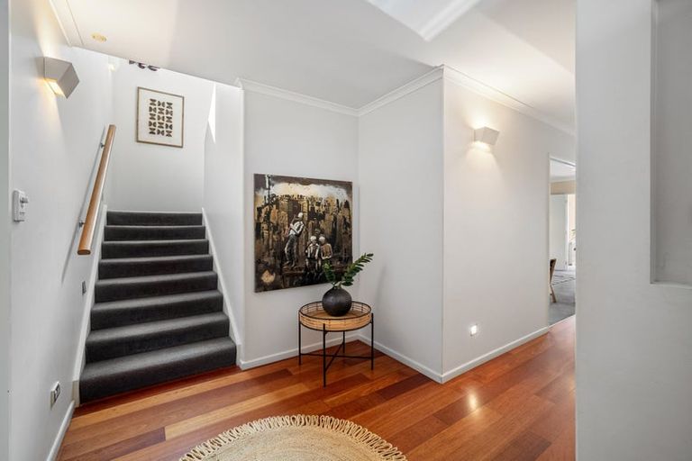 Photo of property in 112a Wairakei Road, Bryndwr, Christchurch, 8052