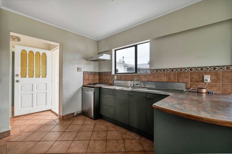 Photo of property in 74 Cressida Avenue, Stratford, 4332