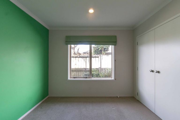 Photo of property in 27 Whitney Place, Rototuna North, Hamilton, 3210