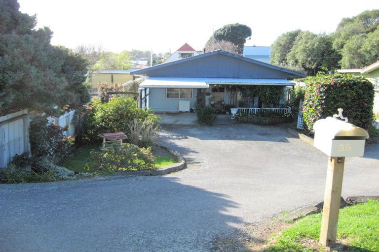 Photo of property in 1/35 Moana Road, Paraparaumu, 5032