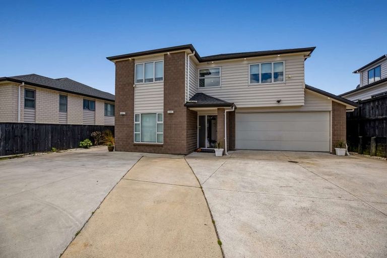 Photo of property in 22 Te Aramanu Crescent, Papakura, 2110