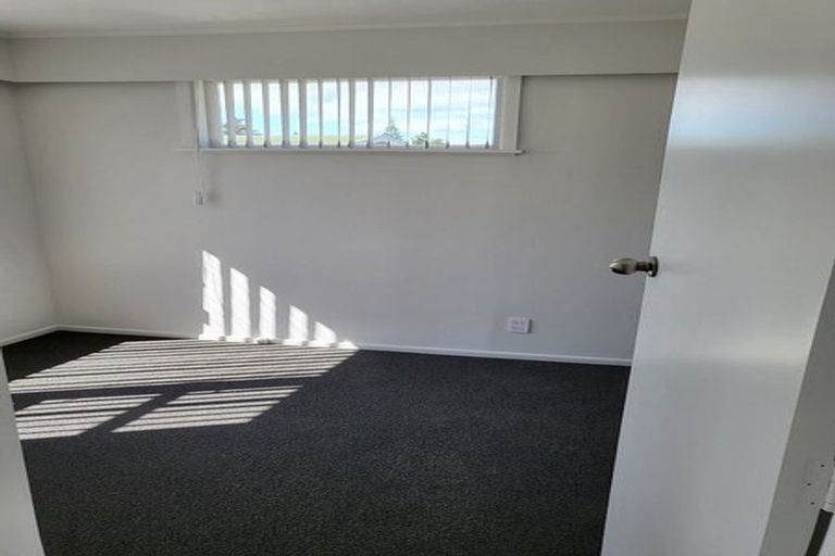 Photo of property in 4a Ngahina Street, Paraparaumu, 5032