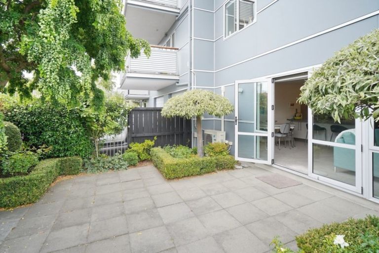 Photo of property in 1/8 Hutcheson Street, Sydenham, Christchurch, 8023