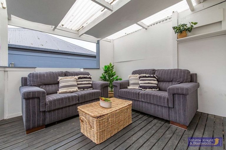 Photo of property in 110 Yaldhurst Road, Sockburn, Christchurch, 8042