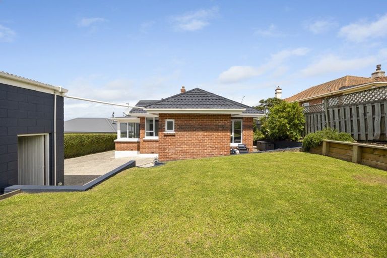 Photo of property in 78 Middleton Road, Kew, Dunedin, 9012