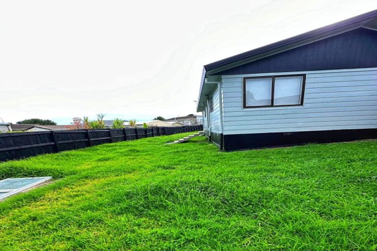 Photo of property in 2/5 Martha Lane, Weymouth, Auckland, 2103