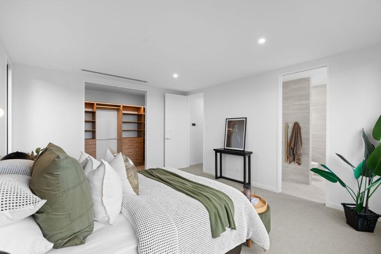 Photo of property in 17 Plynlimon Road, Fendalton, Christchurch, 8052