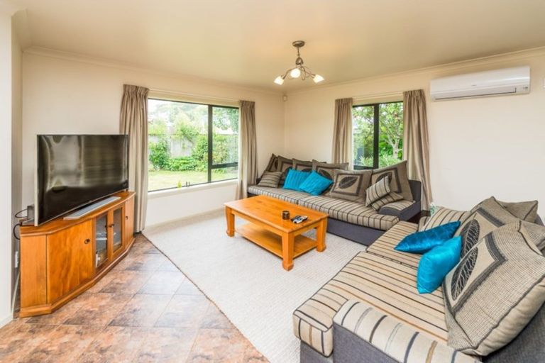 Photo of property in 13 Chester Street, Waverley, 4510