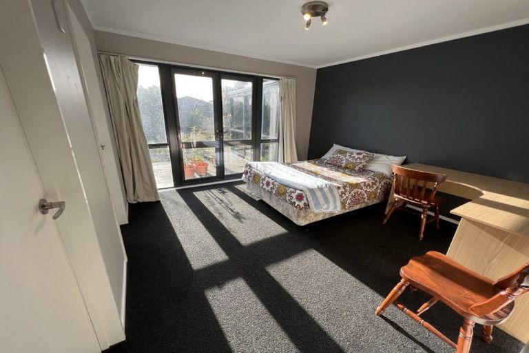 Photo of property in 33 Logan Way, Kelvin Grove, Palmerston North, 4414