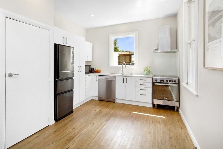 Photo of property in 43 Seddon Street, Wallaceville, Upper Hutt, 5018