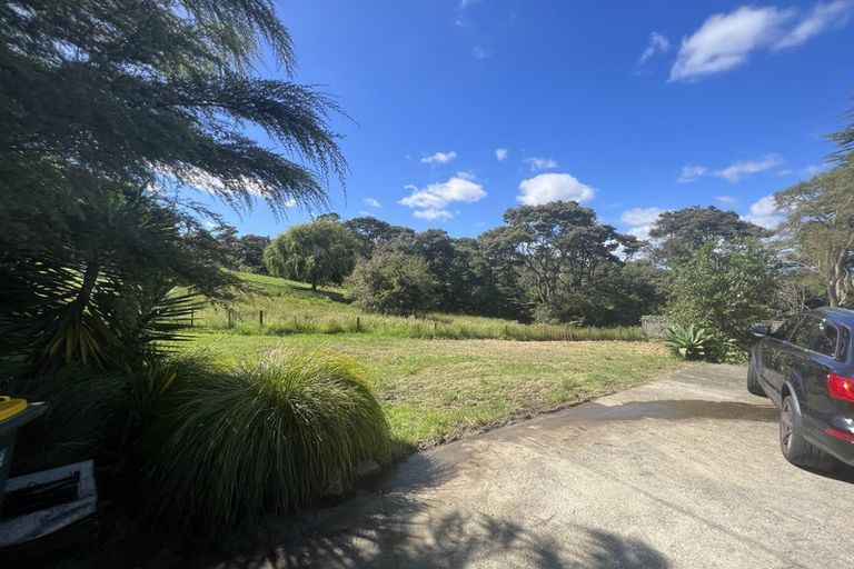 Photo of property in 68 Attwood Road, Paremoremo, Auckland, 0632