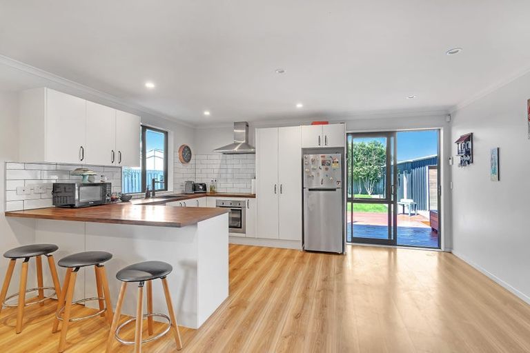 Photo of property in 34 Primrose Street, Northcote, Christchurch, 8052