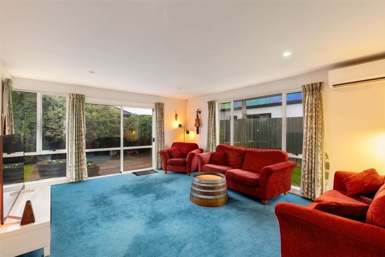 Photo of property in 7 Forest Drive, Parklands, Christchurch, 8083