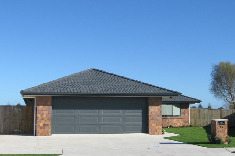 Photo of property in 27 Gandalf Crescent, Paraparaumu, 5032