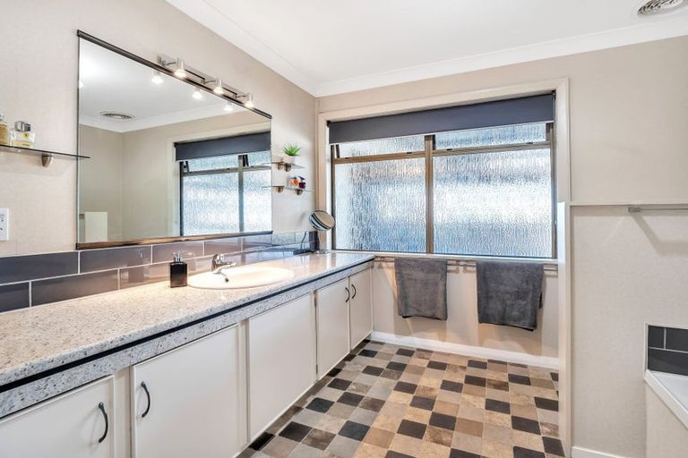 Photo of property in 9 Birmingham Street, Takaro, Palmerston North, 4412