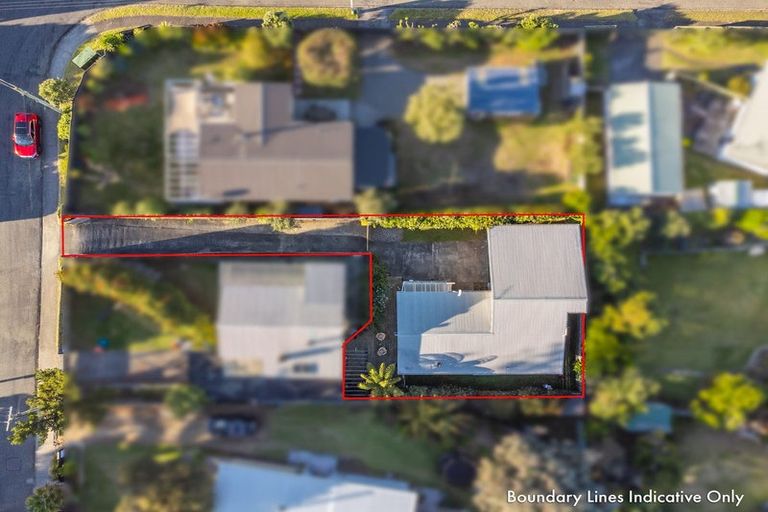Photo of property in 18c Titoki Road, Waikanae Beach, Waikanae, 5036