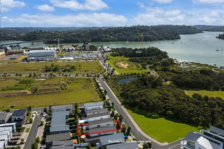 Photo of property in 88 Bomb Point Drive, Hobsonville, Auckland, 0616