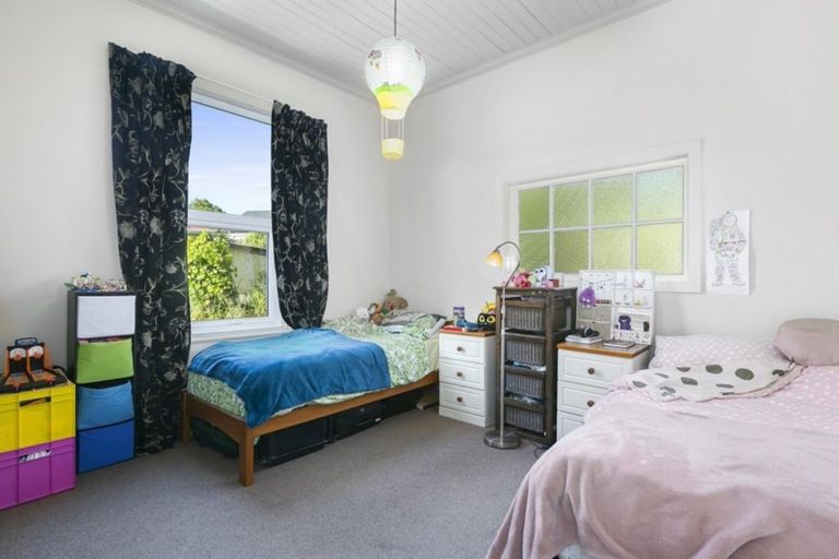 Photo of property in 58 Walter Street, The Glen, Dunedin, 9011