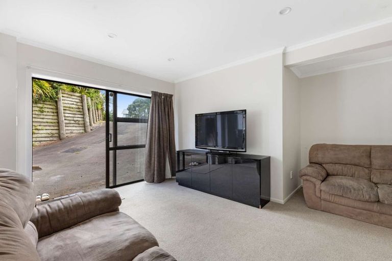 Photo of property in 12 Ash Place, Whalers Gate, New Plymouth, 4310