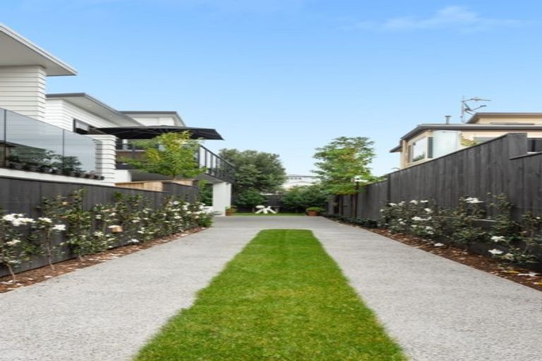 Photo of property in 118a Muricata Avenue, Mount Maunganui, 3116