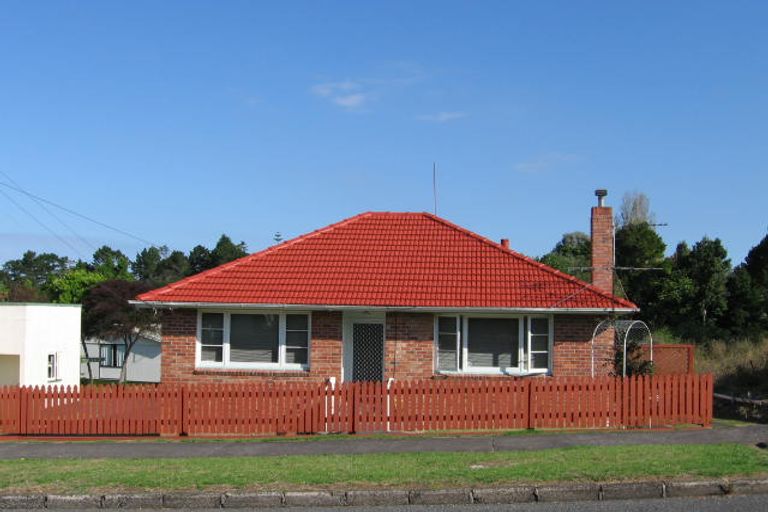 Photo of property in 17 Akehurst Avenue, New Lynn, Auckland, 0600