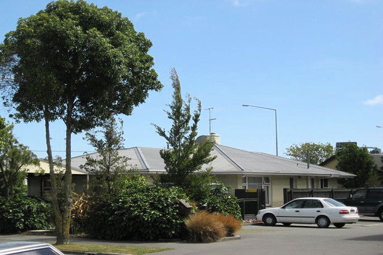 Photo of property in 3 Dinton Street, Russley, Christchurch, 8042