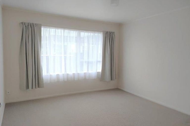 Photo of property in 21c Beauchamp Street, Tawa, Wellington, 5028
